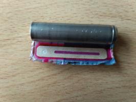 Hur fungerar batteriindikatorn på batteriet POWERCHECK