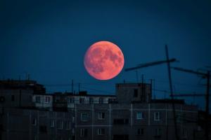 "Bloody" månen. Hur fungerar en månförmörkelse på människors hälsa?