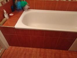 Bad med höga ben: hur man gör det står stadigt (ett intressant fall, i samband med den gamla sovjetiska badkar)