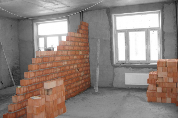 Installation av tegelväggar. Foto service med Yandex bilder.