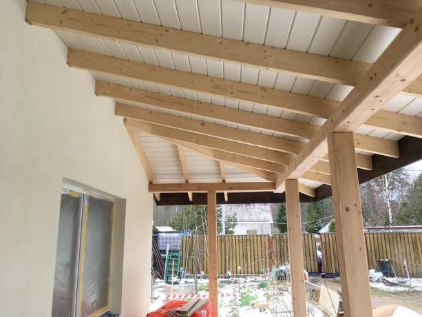 terrasser ram: pelare och trimma - tillverkad av limträ sektionen 150x150 mm